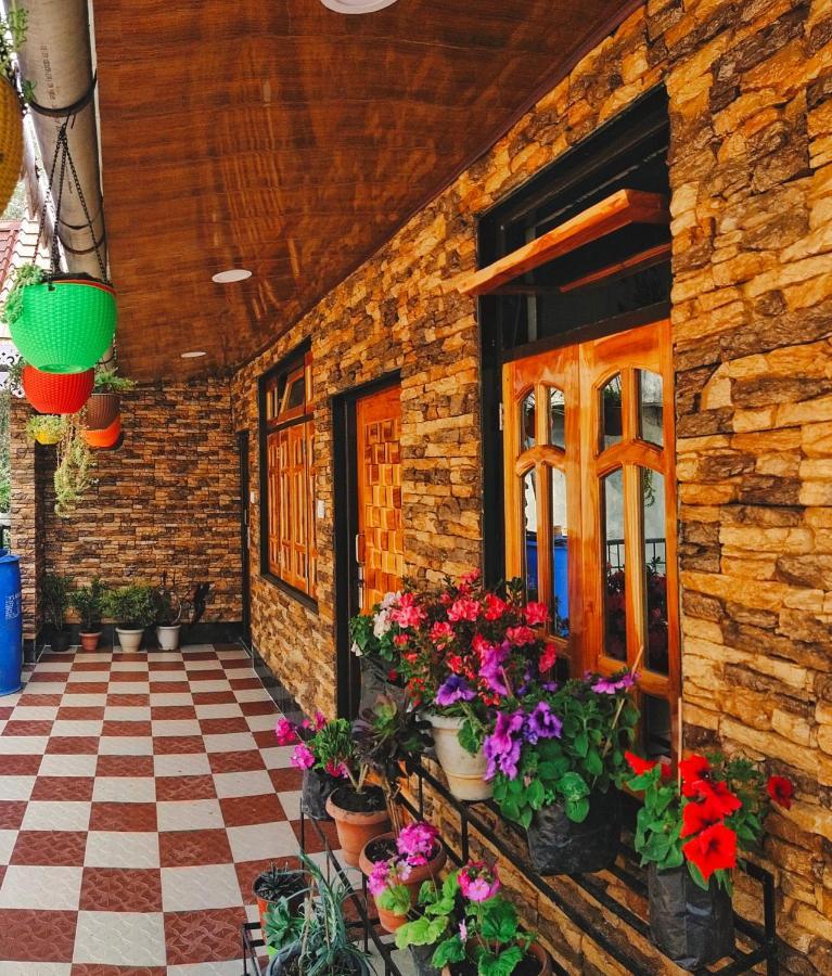 White Peak Homestay Дарджилинг Екстериор снимка